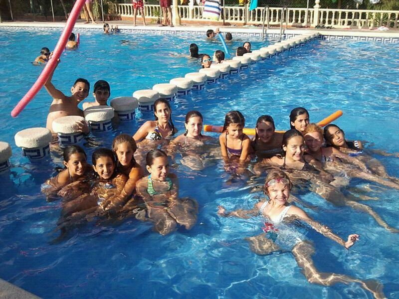 niños del campamento de verano en alicante disfrutando del campamento en Soria