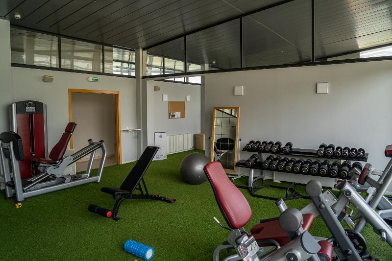Foto del gimnasio del centro de alto rendimiento en el campus de futbol valencia