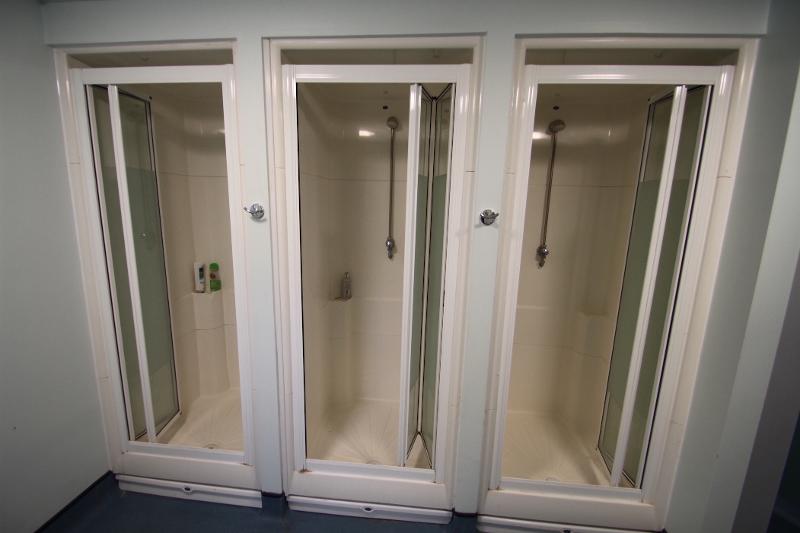 Interior de las duchas en el curso de ingles en inglaterra
