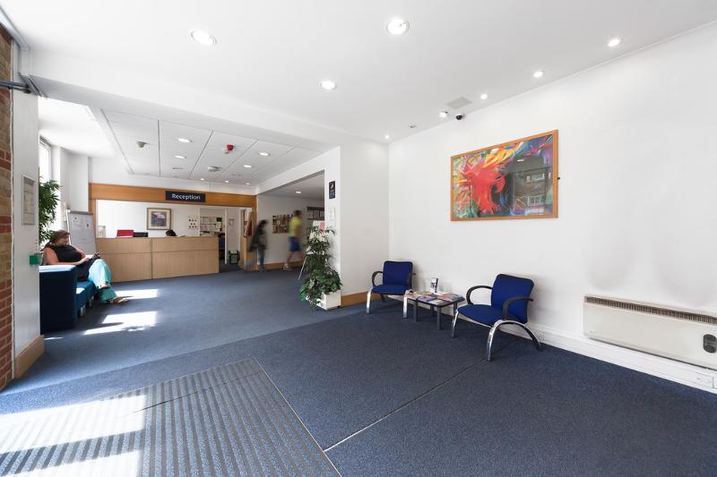 Recepción de la residencia en el curso verano inglaterra