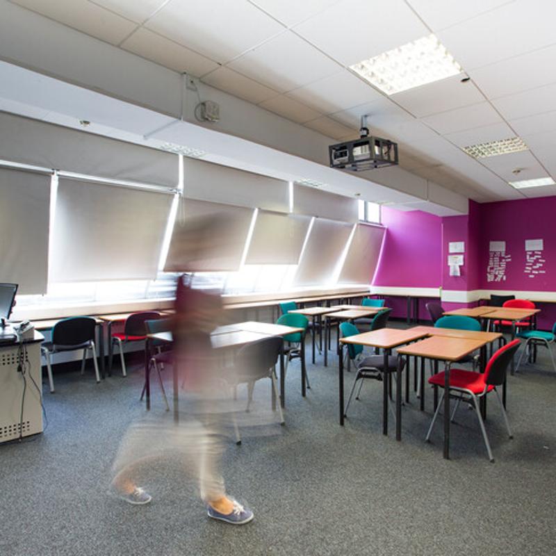 Clase de inglés en el curso ingles en extranjero