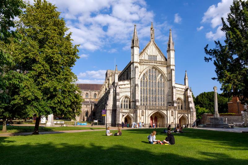 Foto de la Abadía de Winchester durante un curso de ingles inglaterra