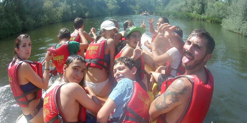 Día de piraguas en el campamento verano Murcia