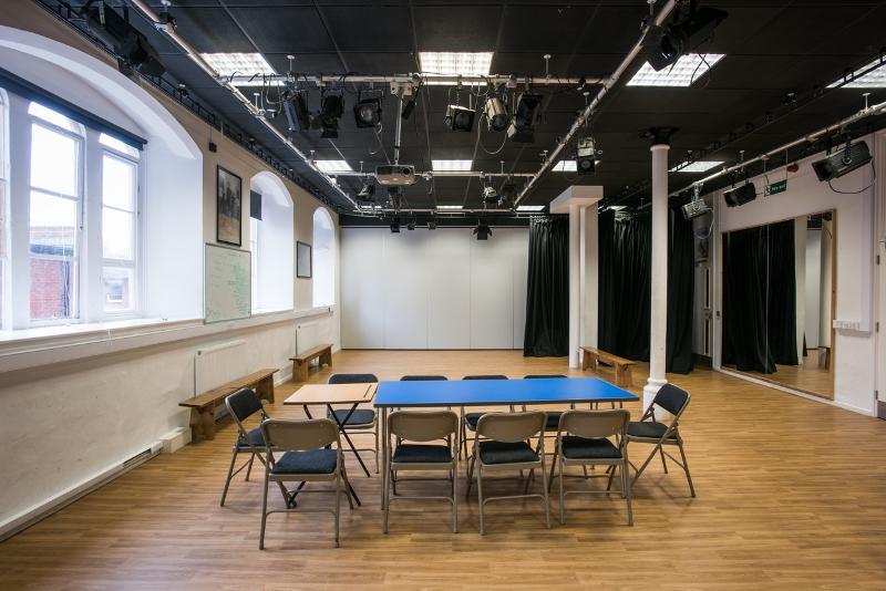 Estudio de teatro o baile en el curso de ingles en inglaterra