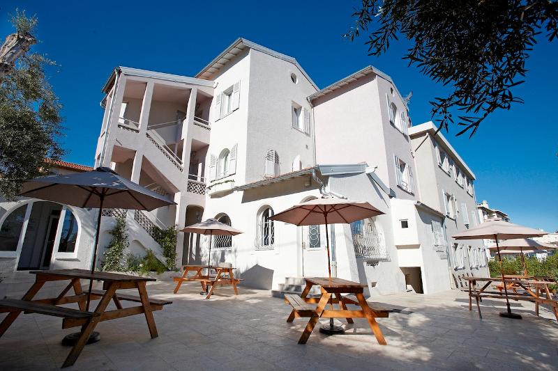 Hermosa terraza de la residencia del curso de idiomas francia 