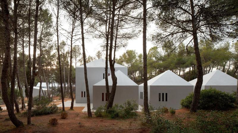 las instalaciones de un campamento de verano en barcelona 