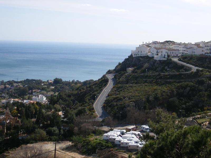 Vistas de Benalmádena con el mar de fondo en el curso de idiomas en españa 