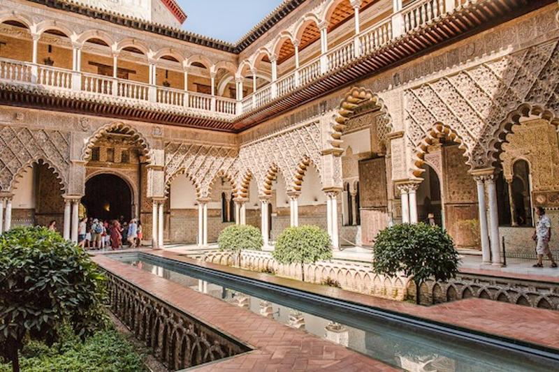 Patio interior en Sevilla en el curso de idiomas en españa 