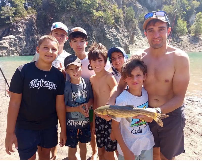 Campamento Internacional de Pesca Semana Santa - Foto 2