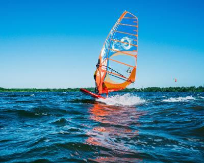 Campamentos de Windsurf 2025