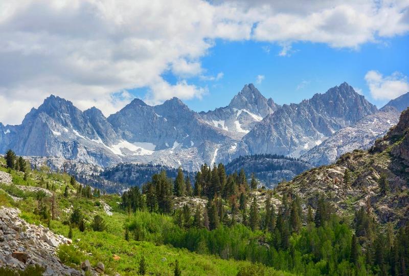 Campamentos en Sierra Nevada 2026