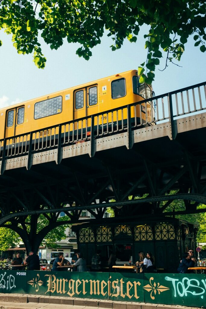 La vista de un tren en unas practicas laborales en Berlín